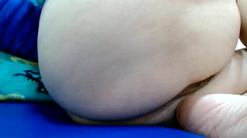 Snapshot of thebestpussyhairy chatting on December 21, 2024, 9:55 am Karla online show from December 21, 2024, 9:55 am