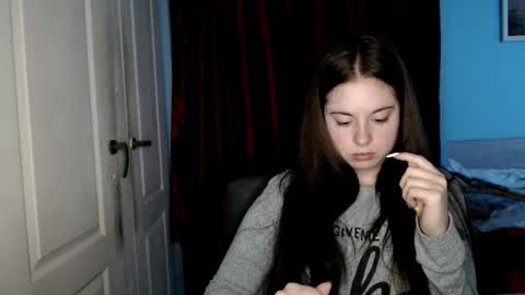 Snapshot of theblackdiamond194588 chatting on October 20, 2025, 2:06 pm raissa online show from October 20, 2025, 2:06 pm