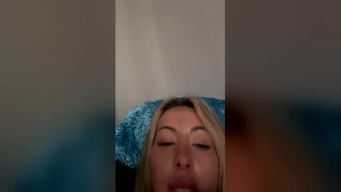 theblondebunni online show from April 2, 2026, 5:10 pm