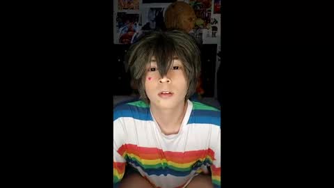 Snapshot of thebluesky_18 chatting on April 21, 2026, 5:36 am thebluesky_18 online show from April 21, 2026, 5:36 am