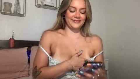thecamilarhodes online show from June 20, 2026, 10:56 pm