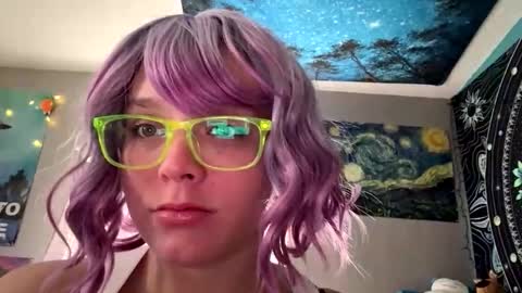 Snapshot of thecannababeh chatting on March 9, 2026, 8:13 pm thecannababeh online show from March 9, 2026, 8:13 pm