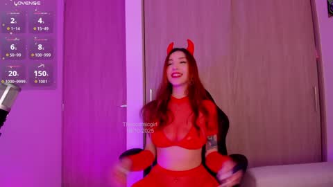 Alicia Alikath  online show from October 18, 2025, 2:07 pm