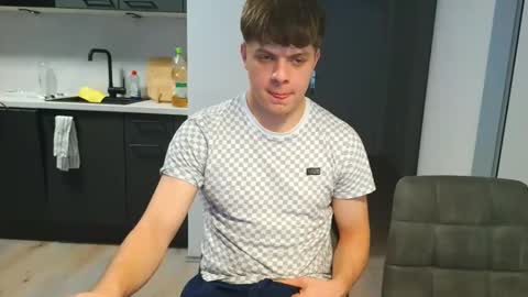 Snapshot of thecuteguy144949 chatting on December 15, 2025, 11:25 am thecuteguy144949 online show from December 15, 2025, 11:25 am