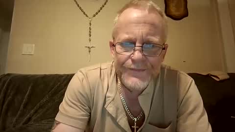 Snapshot of thee_lone_boner chatting on September 19, 2025, 5:42 am Alpha online show from September 19, 2025, 5:42 am