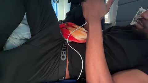 theeshooterr online show from November 16, 2025, 3:06 pm