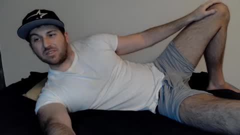 Theetwohander online show from February 5, 2025, 10:33 pm