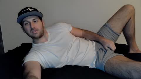 Theetwohander online show from February 11, 2025, 10:39 pm