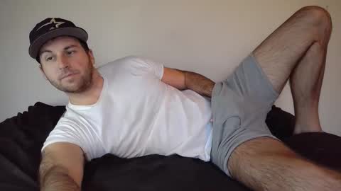 Theetwohander online show from December 15, 2025, 6:56 pm