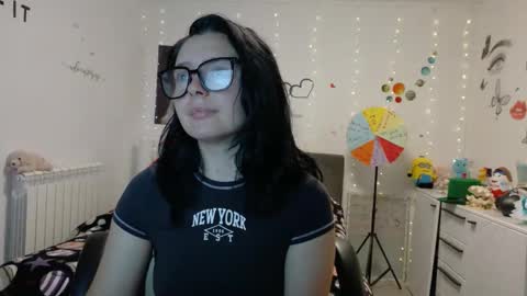 TheFarmergirl online show from October 17, 2025, 4:15 am