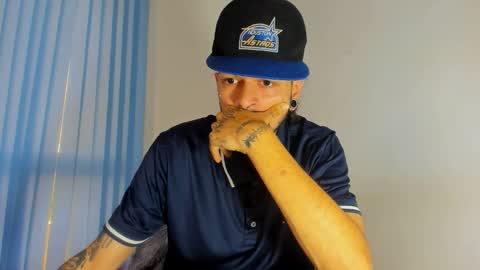 Snapshot of theferxxo_12 chatting on November 4, 2025, 10:20 pm independent Model online show from November 4, 2025, 10:20 pm