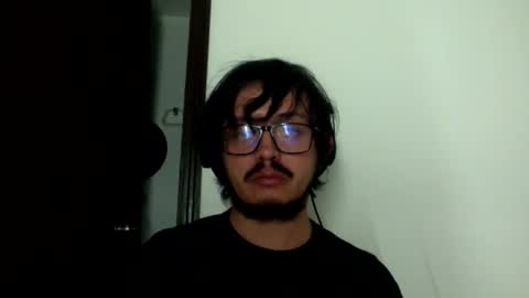 Snapshot of theguitarmistery chatting on March 7, 2026, 5:04 am theguitarmistery online show from March 7, 2026, 5:04 am