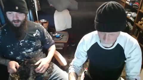 Snapshot of thehouseguy513 chatting on January 12, 2026, 1:44 am thehouseguy513 online show from January 12, 2026, 1:44 am