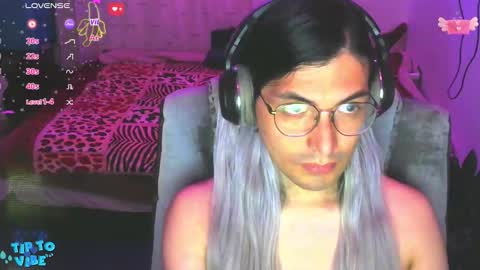 Jav online show from November 18, 2025, 3:45 am