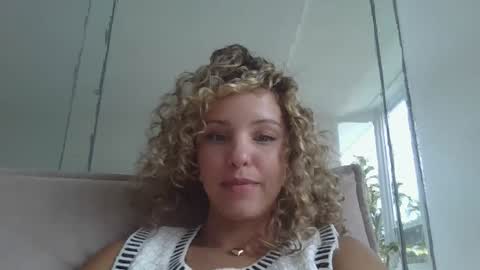 Lily Marie online show from September 18, 2025, 10:12 pm