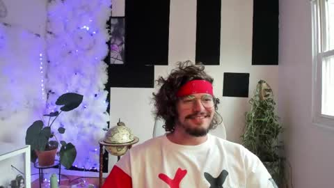 Snapshot of thejohnnystone chatting on May 15, 2026, 12:39 am Johnny Stone online show from May 15, 2026, 12:39 am