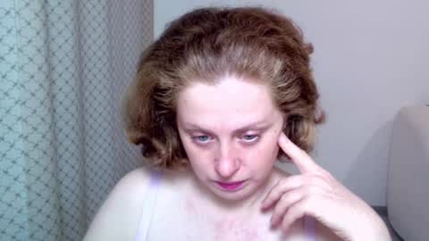 Ella online show from November 28, 2025, 7:00 am