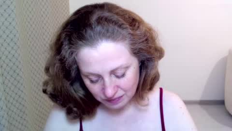 Snapshot of theladysblush chatting on April 19, 2026, 6:10 pm Ella online show from April 19, 2026, 6:10 pm