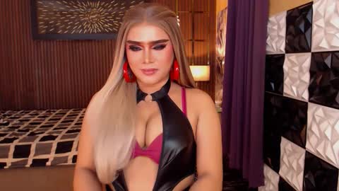 Paula online show from March 15, 2026, 8:20 am