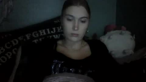 Little Bambii online show from December 22, 2024, 11:09 pm