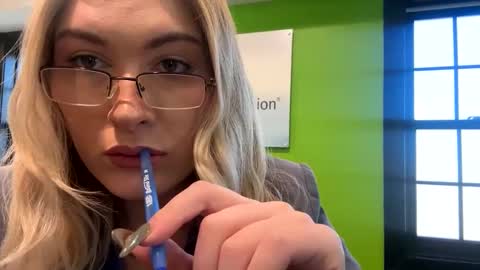 Little Bambii online show from February 18, 2025, 4:16 pm