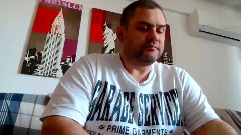 Snapshot of themastercomander chatting on April 5, 2026, 11:40 am Big Alpha Daddy Master online show from April 5, 2026, 11:40 am