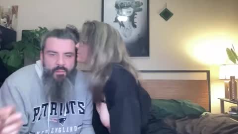 The Mated Pair online show from January 8, 2026, 4:59 am