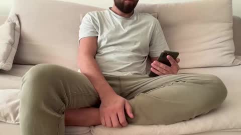 Snapshot of themonarchgoat chatting on January 16, 2025, 6:35 am TheMonarchGoat online show from January 16, 2025, 6:35 am