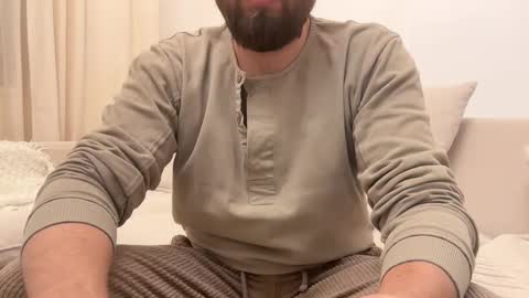 Snapshot of themonarchgoat chatting on January 31, 2025, 6:47 pm TheMonarchGoat online show from January 31, 2025, 6:47 pm