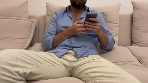 Snapshot of themonarchgoat chatting on February 9, 2025, 11:57 pm TheMonarchGoat online show from February 9, 2025, 11:57 pm