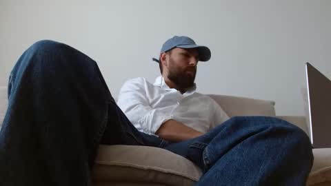 Snapshot of themonarchgoat chatting on February 4, 2026, 1:28 pm TheMonarchGoat online show from February 4, 2026, 1:28 pm