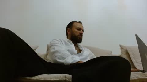 TheMonarchGoat online show from July 31, 2026, 9:47 pm