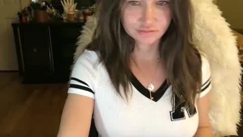 Snapshot of themrsnelson chatting on January 16, 2025, 8:11 am Cach Nelson online show from January 16, 2025, 8:11 am