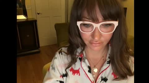 Snapshot of themrsnelson chatting on October 27, 2025, 8:07 am Cach Nelson online show from October 27, 2025, 8:07 am