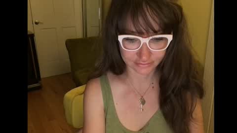 Snapshot of themrsnelson chatting on October 28, 2025, 8:29 am Cach Nelson online show from October 28, 2025, 8:29 am