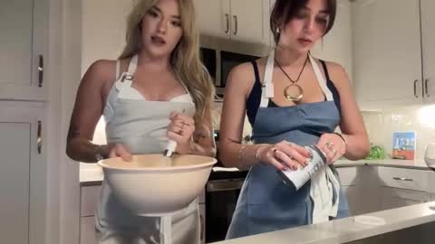 Snapshot of themykalaxo chatting on October 17, 2025, 12:01 am mykala online show from October 17, 2025, 12:01 am