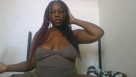 Snapshot of thenaturalgoddess chatting on November 3, 2025, 4:41 pm TheNaturalGoddess online show from November 3, 2025, 4:41 pm