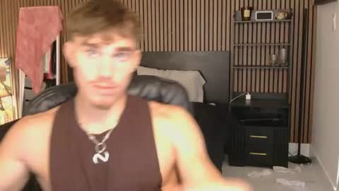 Snapshot of thenicoryder chatting on August 5, 2026, 9:28 pm thenicoryder online show from August 5, 2026, 9:28 pm