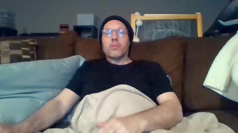 theo6974z online show from May 18, 2026, 3:24 am