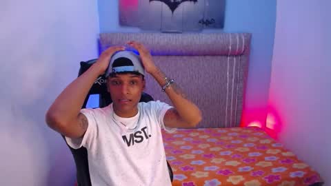 THEO online show from March 22, 2026, 9:18 pm