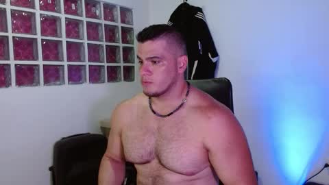 Snapshot of theo_walker chatting on February 22, 2026, 11:47 pm Theo online show from February 22, 2026, 11:47 pm