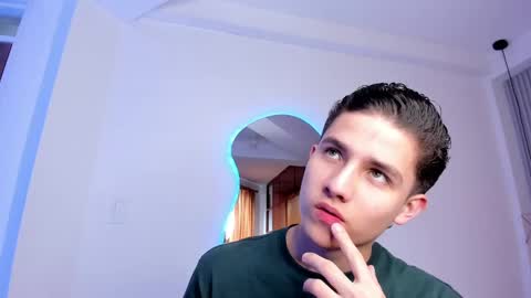  THEO- MATEO  online show from January 2, 2025, 3:19 pm