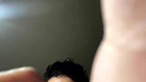  THEO- MATEO  online show from January 30, 2025, 10:40 am