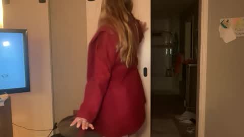 Ava online show from December 15, 2025, 9:35 am