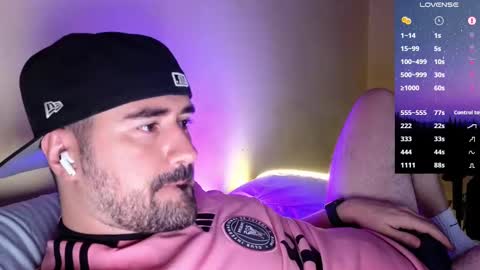 Snapshot of theoravi chatting on November 15, 2025, 3:59 am Theo Ravi online show from November 15, 2025, 3:59 am