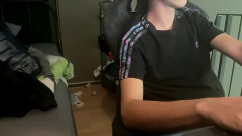 theothede19cm online show from October 28, 2025, 1:47 pm