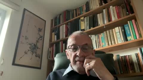 Snapshot of theowlandthe chatting on March 12, 2025, 3:29 pm theowlandthe online show from March 12, 2025, 3:29 pm