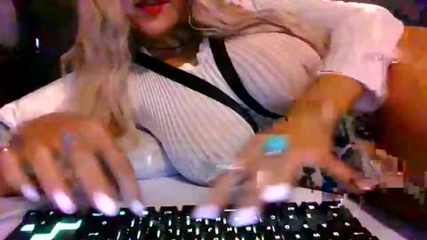 Snapshot of thepeachprincess chatting on September 16, 2025, 3:46 pm the peach princess online show from September 16, 2025, 3:46 pm