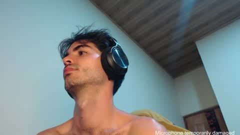 Snapshot of therazhanen chatting on July 8, 2026, 6:40 am Santiago Enrique online show from July 8, 2026, 6:40 am