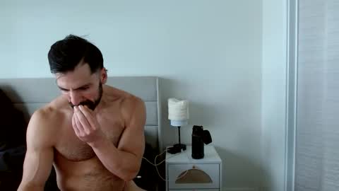 Yoshi online show from January 18, 2026, 7:39 pm